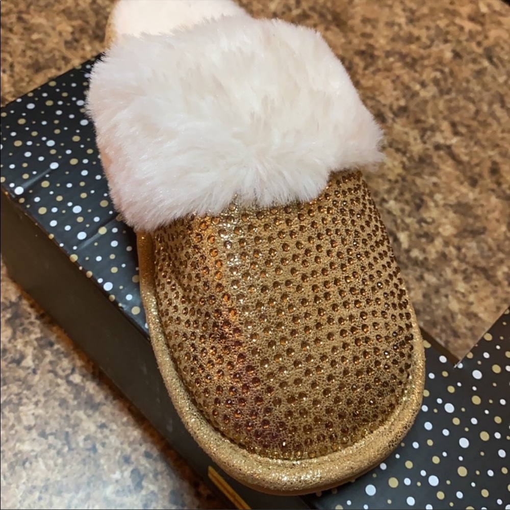 INC Faux Fur Lined and Trimmed Metallic Gold Slippers Slip On NWT